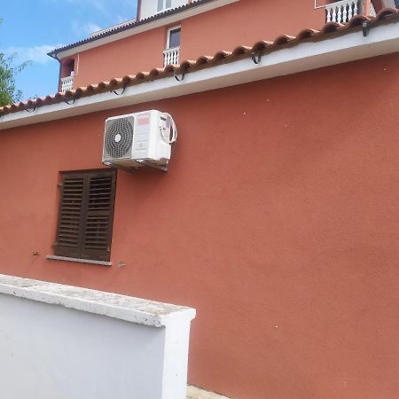 Hotel Livadic & Restaurant Ližnjan Dış mekan fotoğraf