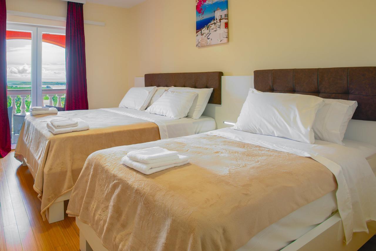 Hotel Livadic & Restaurant Ližnjan Dış mekan fotoğraf