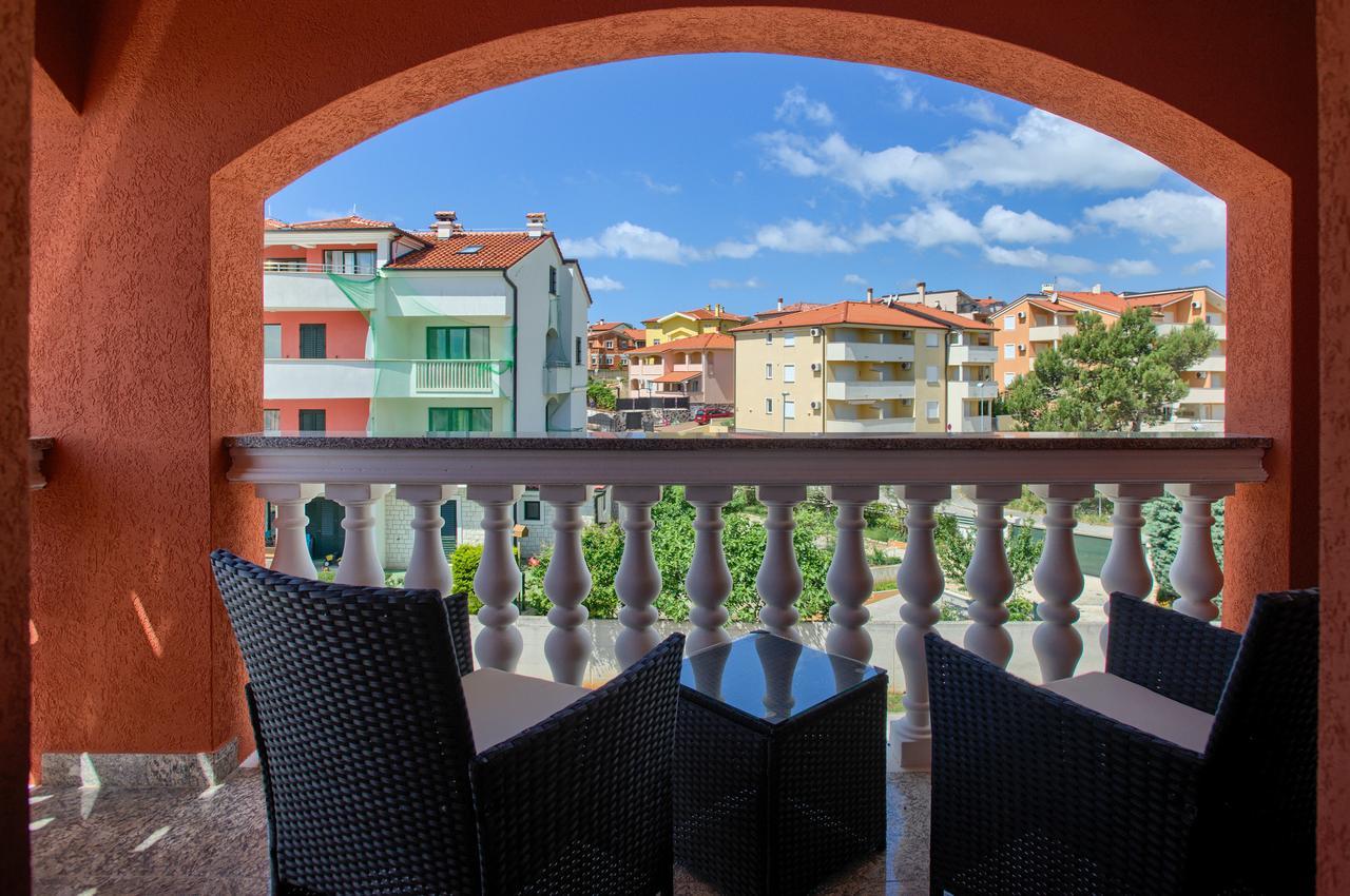 Hotel Livadic & Restaurant Ližnjan Dış mekan fotoğraf