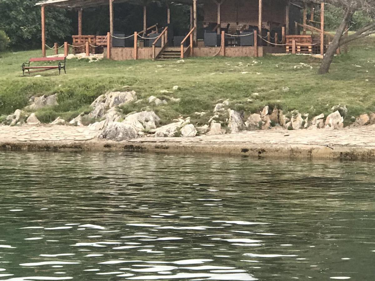 Hotel Livadic & Restaurant Ližnjan Dış mekan fotoğraf