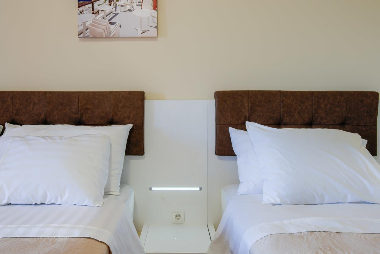 Hotel Livadic & Restaurant Ližnjan Dış mekan fotoğraf