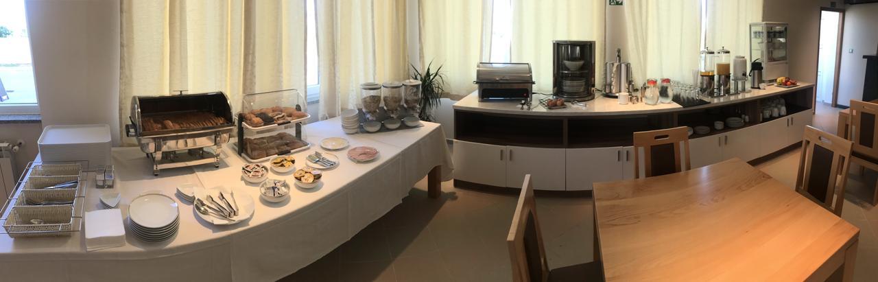 Hotel Livadic & Restaurant Ližnjan Dış mekan fotoğraf