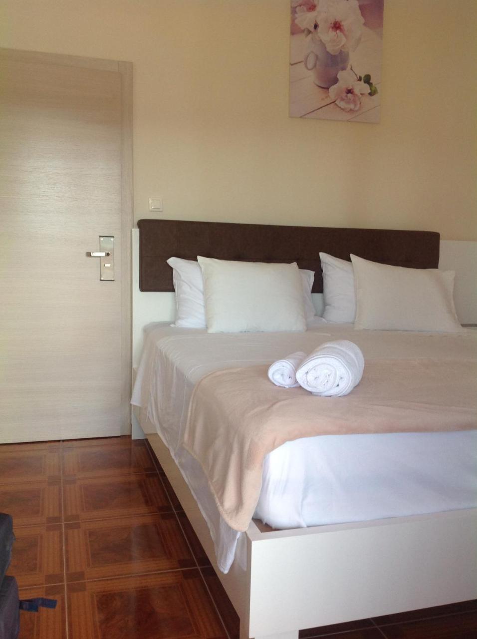 Hotel Livadic & Restaurant Ližnjan Dış mekan fotoğraf