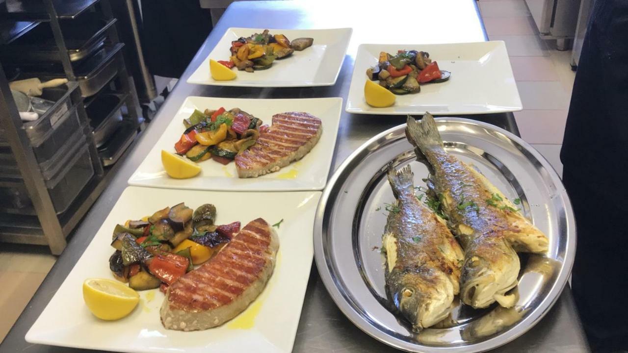 Hotel Livadic & Restaurant Ližnjan Dış mekan fotoğraf