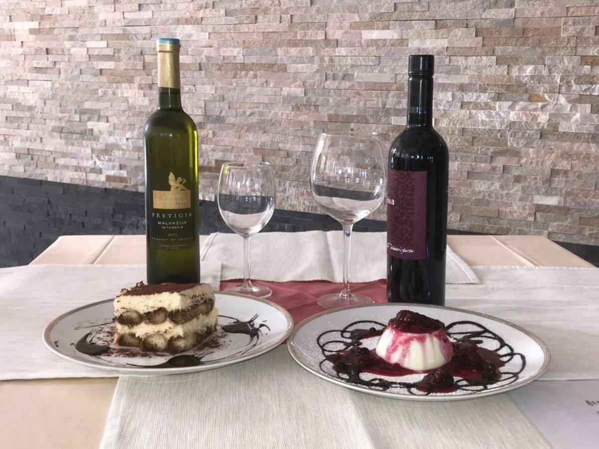 Hotel Livadic & Restaurant Ližnjan Dış mekan fotoğraf